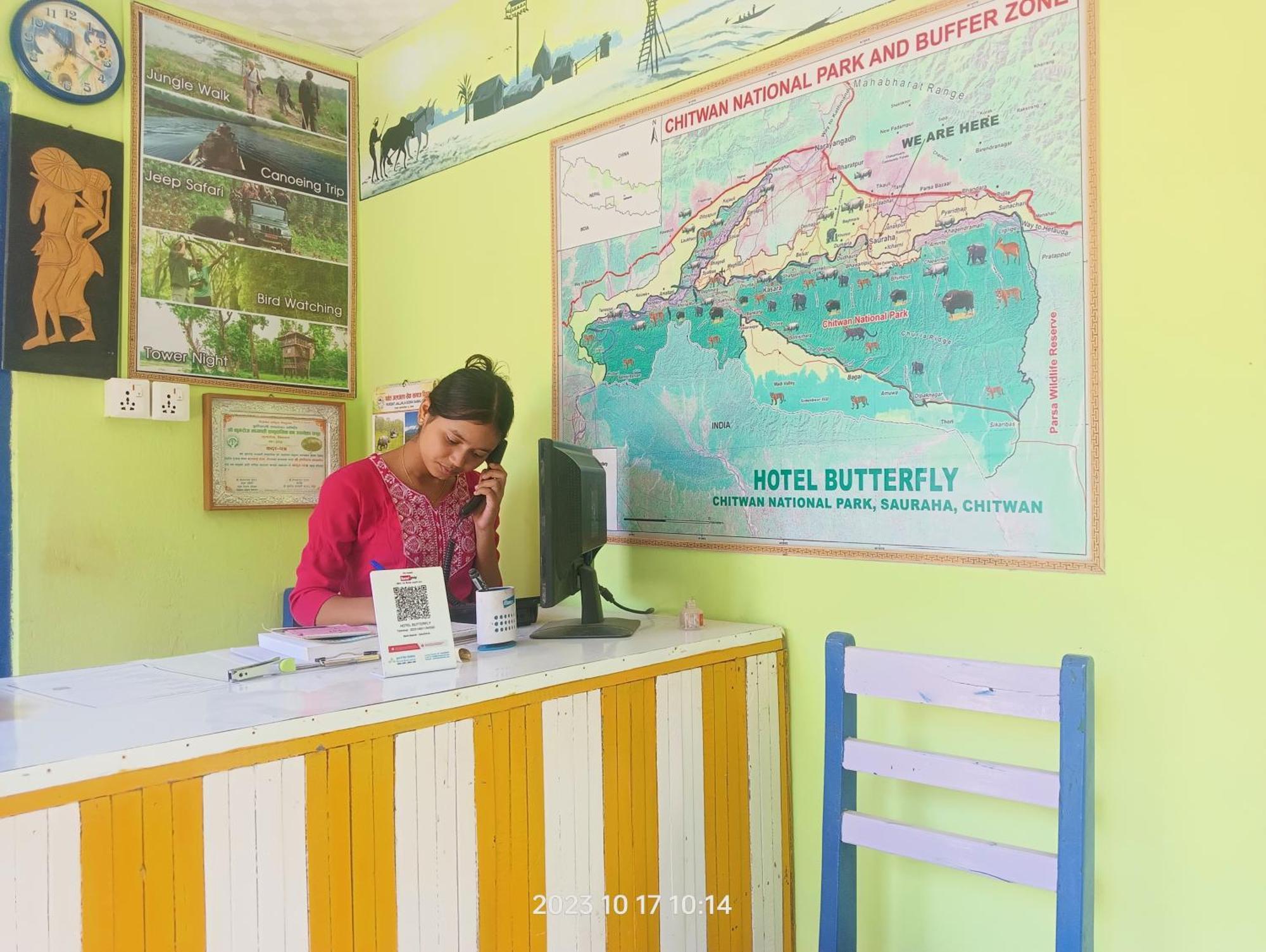 Hotel Butterfly - Peaceful Garden For Nature Lovers Sauraha Exterior photo
