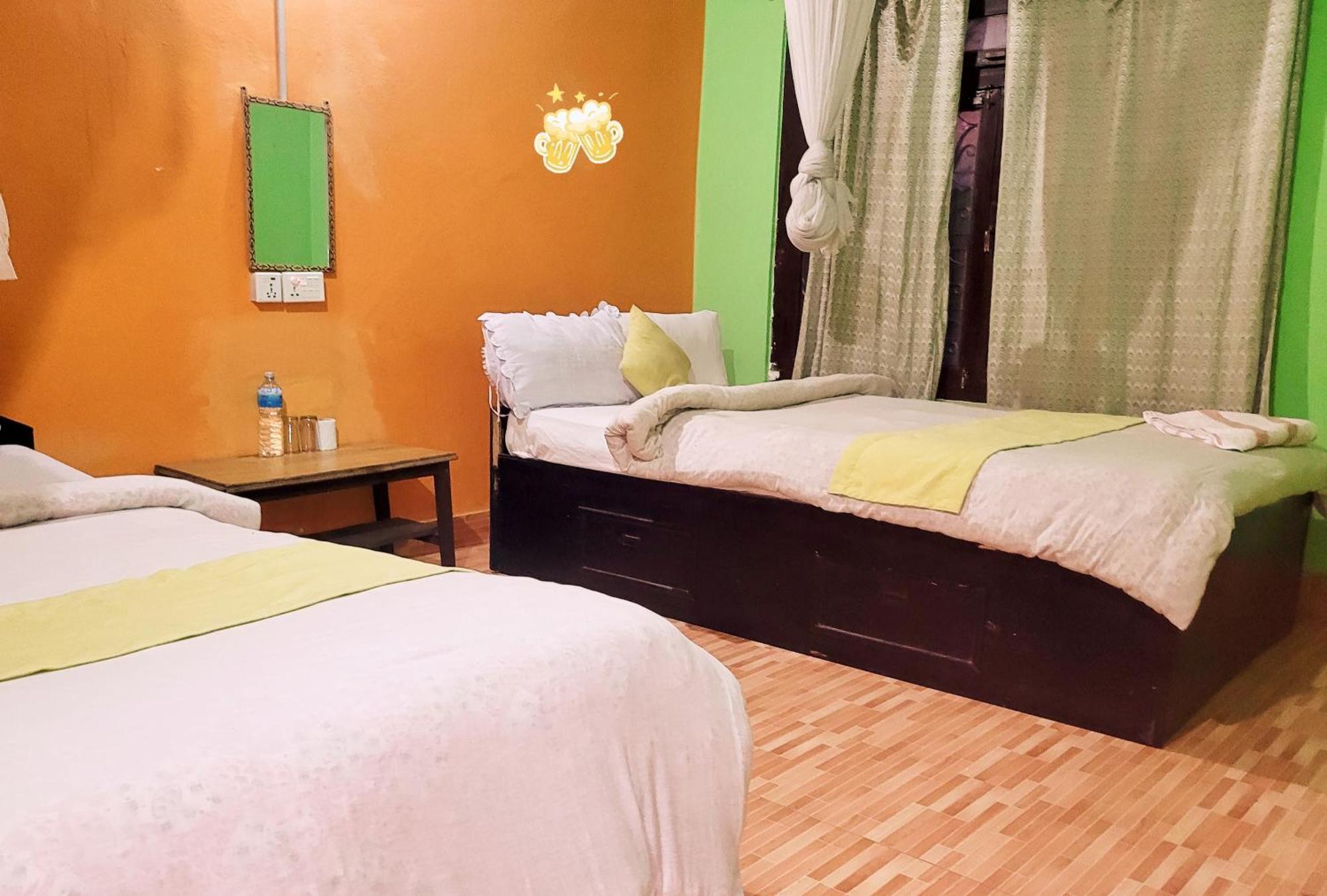 Hotel Butterfly - Peaceful Garden For Nature Lovers Sauraha Exterior photo
